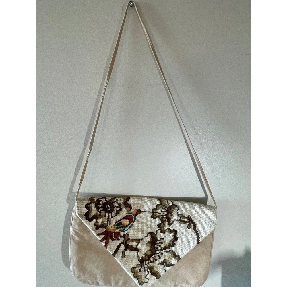 Moonbags Patricia Smith Designs Needlepoint Bird Floral Tapestry Clutch Tan